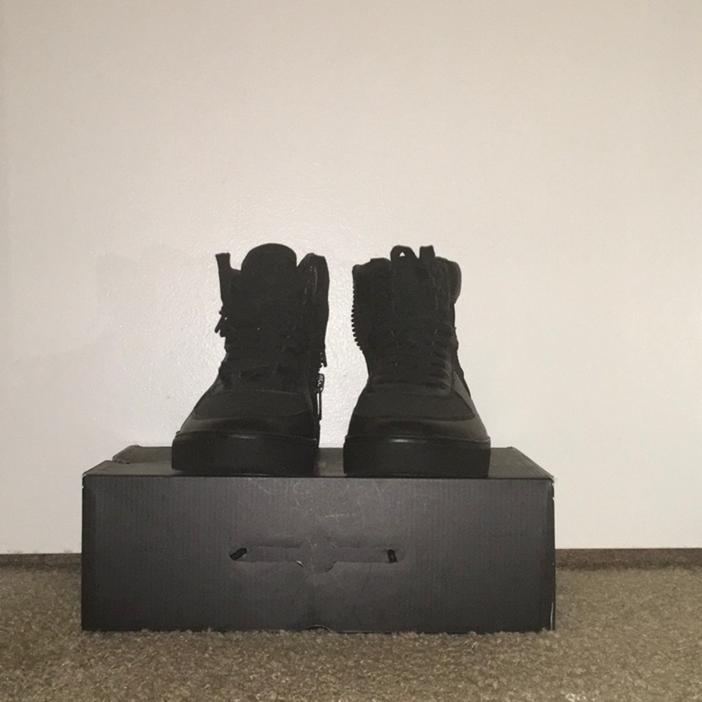 Express Shoes